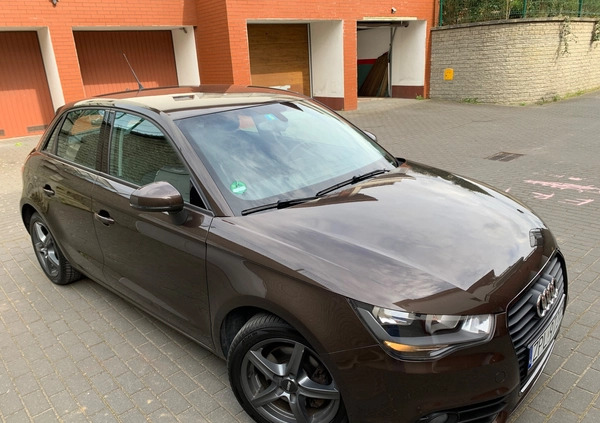 Audi A1 cena 43900 przebieg: 88000, rok produkcji 2012 z Szczecin małe 326